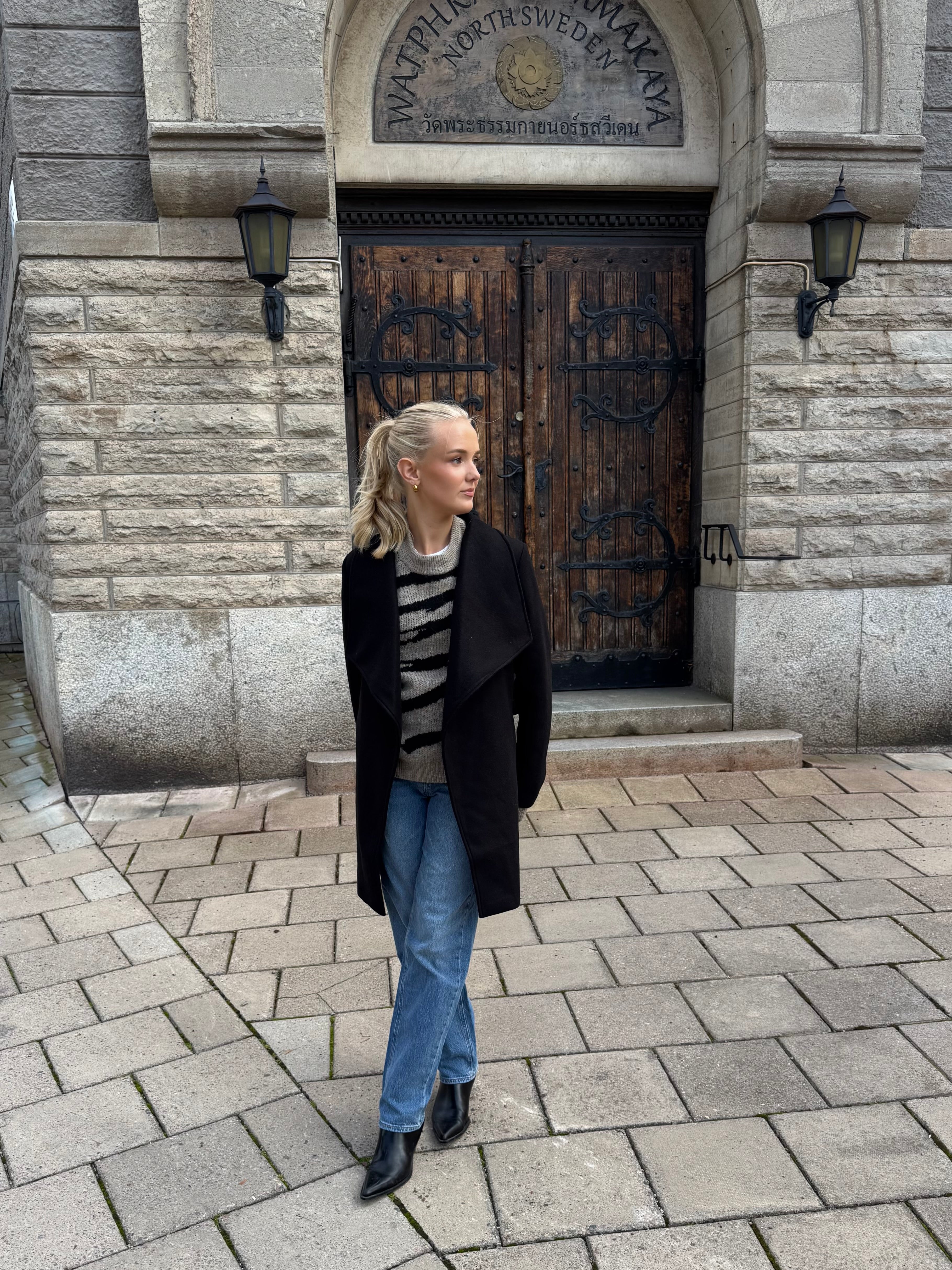 VICOOLEY Coat - Black